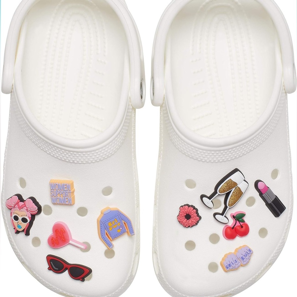❣️4 for $15❣️Crocs Girl Power Jibbitz Charm set